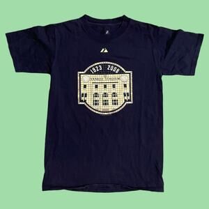 2008 Yankees stadium mosaic tee small